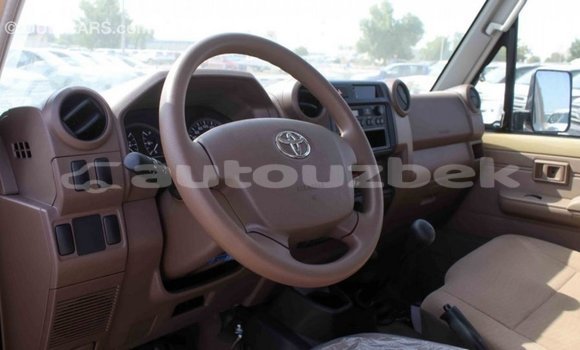 Buy Import Toyota Land Cruiser Beige Car in Import - Dubai in Andijon Buy Import Toyota Land Cruiser Beige Car in Import - Dubai in Andijon