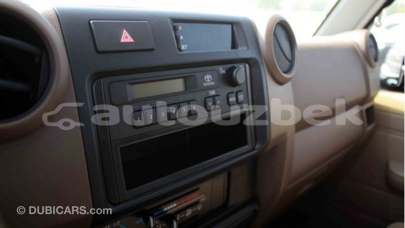 Big with watermark toyota land cruiser andijon import dubai 2557
