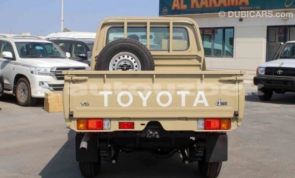 Buy Import Toyota Land Cruiser Beige Car in Import - Dubai in Andijon Buy Import Toyota Land Cruiser Beige Car in Import - Dubai in Andijon