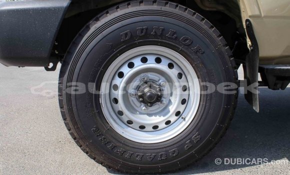 Buy Import Toyota Land Cruiser Beige Car in Import - Dubai in Andijon Buy Import Toyota Land Cruiser Beige Car in Import - Dubai in Andijon