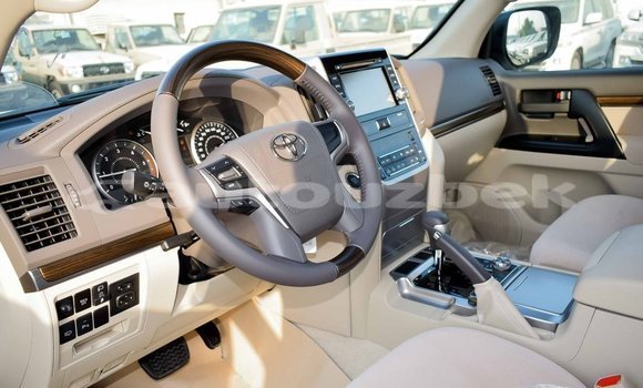 Buy Import Toyota Land Cruiser White Car in Import - Dubai in Andijon Buy Import Toyota Land Cruiser White Car in Import - Dubai in Andijon