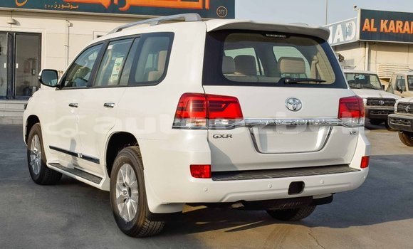 Buy Import Toyota Land Cruiser White Car in Import - Dubai in Andijon Buy Import Toyota Land Cruiser White Car in Import - Dubai in Andijon