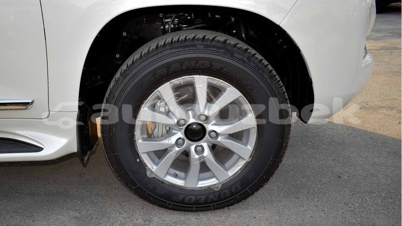 Big with watermark toyota land cruiser andijon import dubai 2558