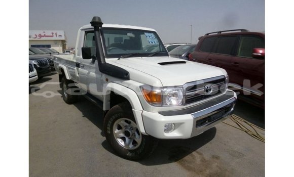 Buy Import Toyota Land Cruiser White Car in Import - Dubai in Andijon Buy Import Toyota Land Cruiser White Car in Import - Dubai in Andijon