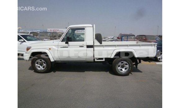Buy Import Toyota Land Cruiser White Car in Import - Dubai in Andijon Buy Import Toyota Land Cruiser White Car in Import - Dubai in Andijon