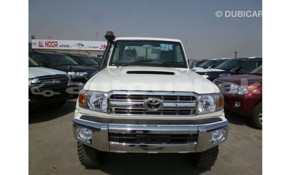 Buy Import Toyota Land Cruiser White Car in Import - Dubai in Andijon Buy Import Toyota Land Cruiser White Car in Import - Dubai in Andijon