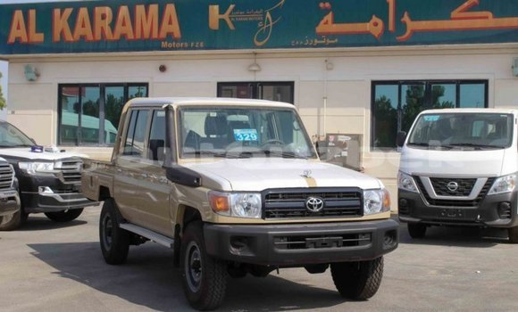 Buy Import Toyota Land Cruiser Beige Car in Import - Dubai in Andijon Buy Import Toyota Land Cruiser Beige Car in Import - Dubai in Andijon