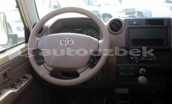 Buy Import Toyota Land Cruiser Beige Car in Import - Dubai in Andijon Buy Import Toyota Land Cruiser Beige Car in Import - Dubai in Andijon