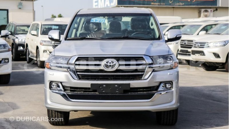 Big with watermark toyota land cruiser andijon import dubai 2569