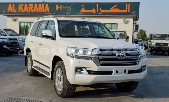Buy Import Toyota Land Cruiser White Car in Import - Dubai in Andijon Buy Import Toyota Land Cruiser White Car in Import - Dubai in Andijon