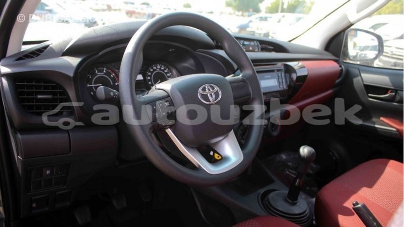Big with watermark toyota hilux andijon import dubai 2573