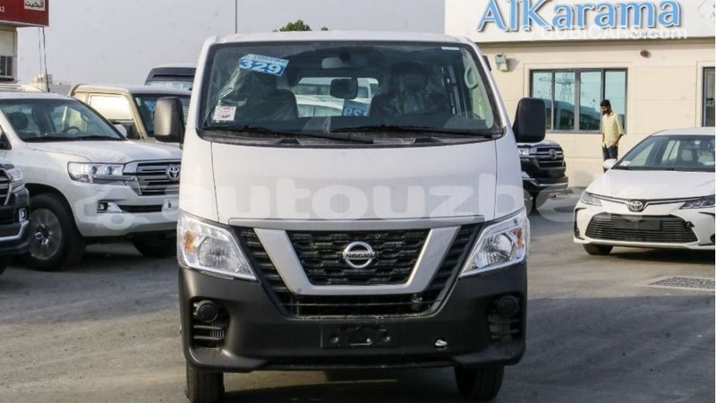 Big with watermark nissan urvan andijon import dubai 2576