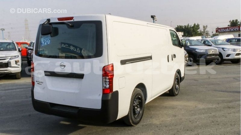 Big with watermark nissan urvan andijon import dubai 2576