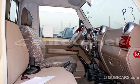 Buy Import Toyota Land Cruiser Beige Car in Import - Dubai in Andijon Buy Import Toyota Land Cruiser Beige Car in Import - Dubai in Andijon