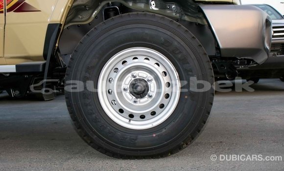 Buy Import Toyota Land Cruiser Beige Car in Import - Dubai in Andijon Buy Import Toyota Land Cruiser Beige Car in Import - Dubai in Andijon