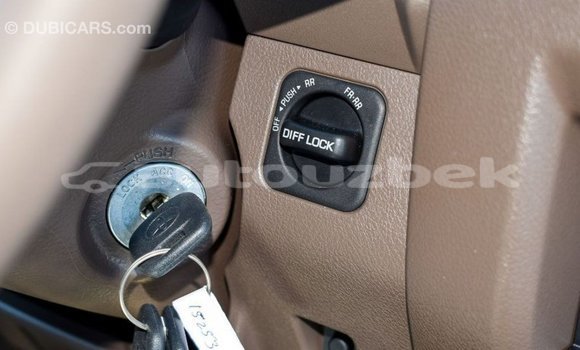 Buy Import Toyota Land Cruiser Beige Car in Import - Dubai in Andijon Buy Import Toyota Land Cruiser Beige Car in Import - Dubai in Andijon