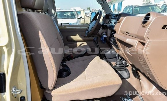 Buy Import Toyota Land Cruiser Beige Car in Import - Dubai in Andijon Buy Import Toyota Land Cruiser Beige Car in Import - Dubai in Andijon