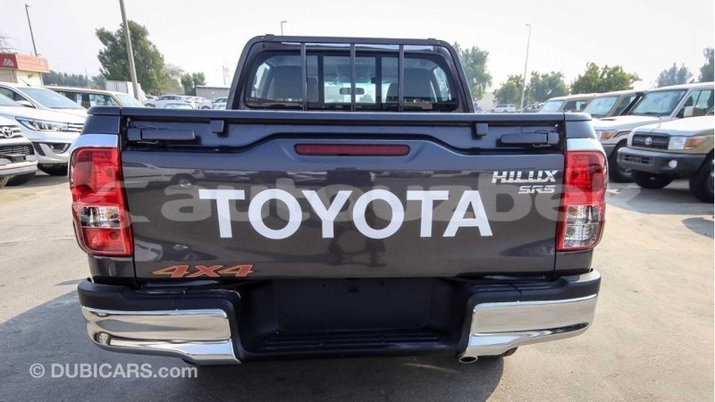 Big with watermark toyota hilux andijon import dubai 2581