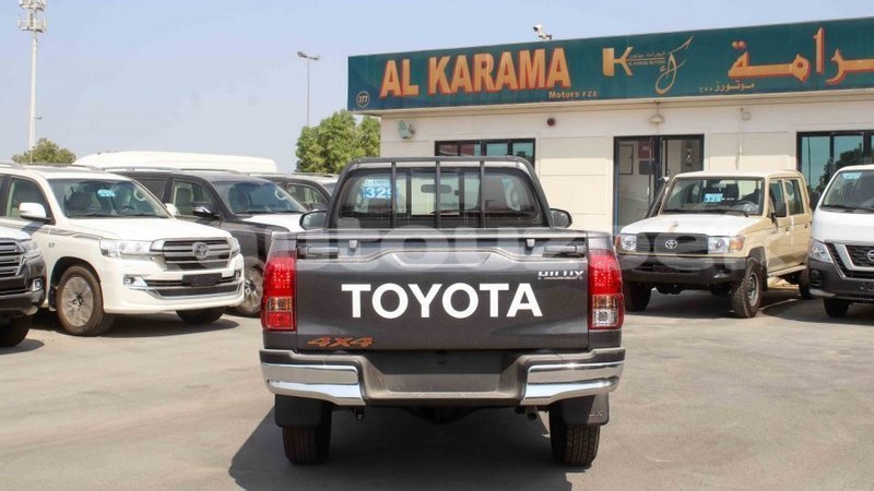 Big with watermark toyota hilux andijon import dubai 2582