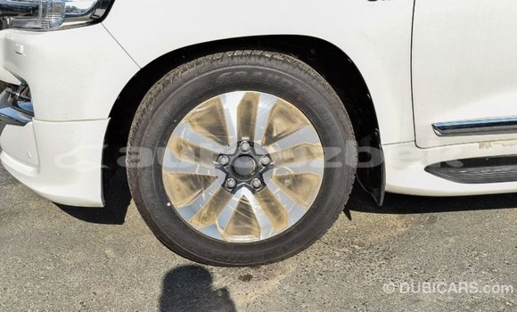 Buy Import Toyota Land Cruiser White Car in Import - Dubai in Andijon Buy Import Toyota Land Cruiser White Car in Import - Dubai in Andijon