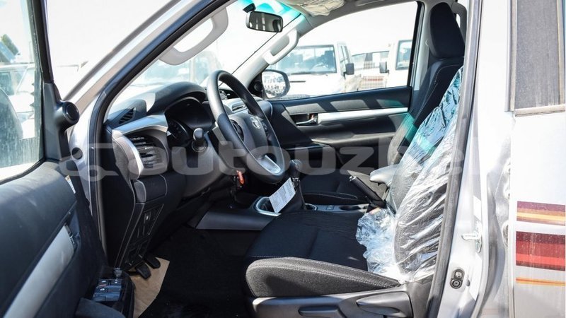 Big with watermark toyota hilux andijon import dubai 2590