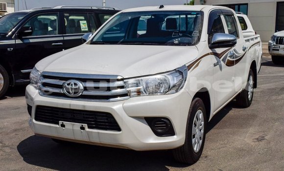Buy Import Toyota Hilux White Car in Import - Dubai in Andijon Buy Import Toyota Hilux White Car in Import - Dubai in Andijon
