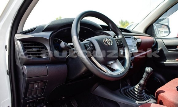 Buy Import Toyota Hilux White Car in Import - Dubai in Andijon Buy Import Toyota Hilux White Car in Import - Dubai in Andijon