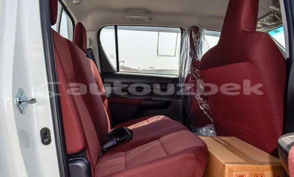 Buy Import Toyota Hilux White Car in Import - Dubai in Andijon Buy Import Toyota Hilux White Car in Import - Dubai in Andijon