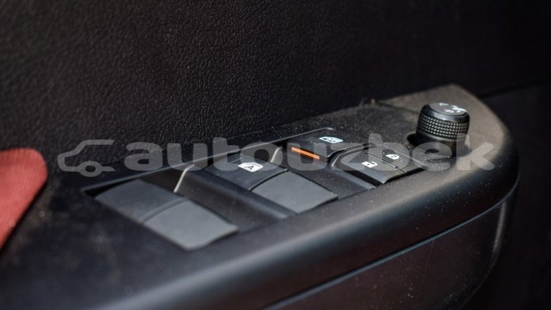 Big with watermark toyota hilux andijon import dubai 2592