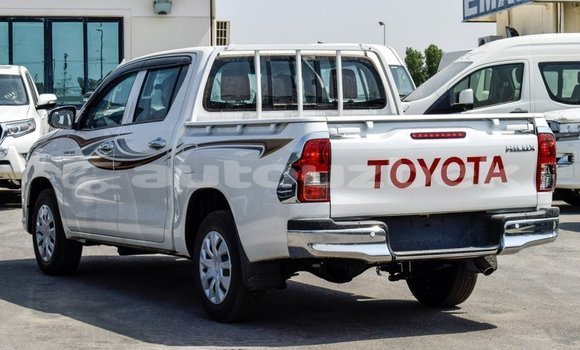 Buy Import Toyota Hilux White Car in Import - Dubai in Andijon Buy Import Toyota Hilux White Car in Import - Dubai in Andijon