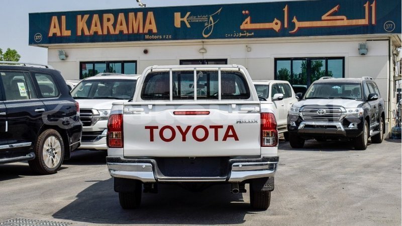 Big with watermark toyota hilux andijon import dubai 2592