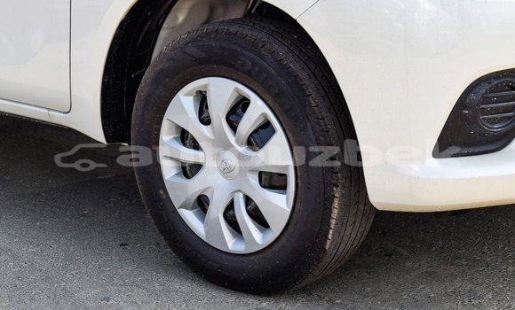 Buy Import Toyota Hilux White Car in Import - Dubai in Andijon Buy Import Toyota Hilux White Car in Import - Dubai in Andijon