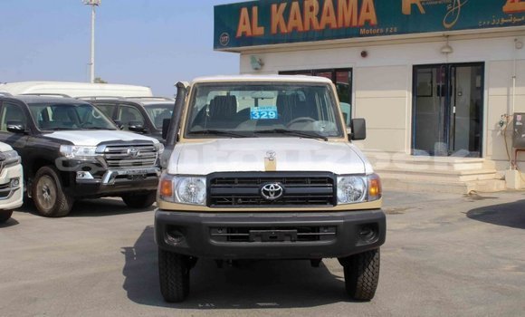 Buy Import Toyota Land Cruiser Beige Car in Import - Dubai in Andijon Buy Import Toyota Land Cruiser Beige Car in Import - Dubai in Andijon