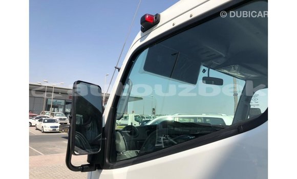 Buy Import Mitsubishi Carisma White Car in Import - Dubai in Andijon Buy Import Mitsubishi Carisma White Car in Import - Dubai in Andijon