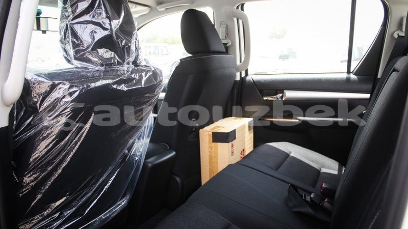 Big with watermark toyota hilux andijon import dubai 2597