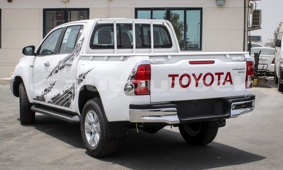 Buy Import Toyota Hilux White Car in Import - Dubai in Andijon Buy Import Toyota Hilux White Car in Import - Dubai in Andijon
