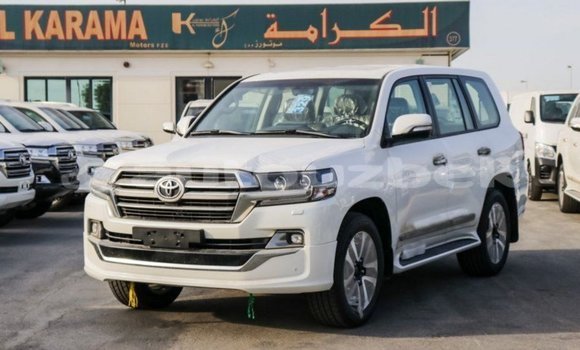Buy Import Toyota Land Cruiser White Car in Import - Dubai in Andijon Buy Import Toyota Land Cruiser White Car in Import - Dubai in Andijon