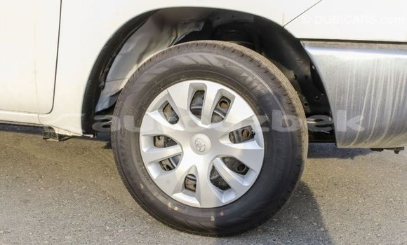 Buy Import Toyota Hilux White Car in Import - Dubai in Andijon Buy Import Toyota Hilux White Car in Import - Dubai in Andijon