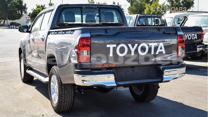 Big with watermark toyota hilux andijon import dubai 2615