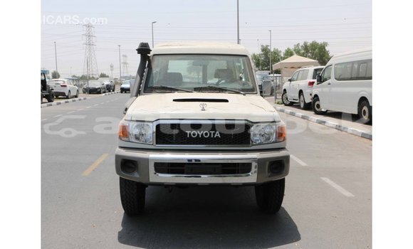 Buy Import Toyota Land Cruiser White Car in Import - Dubai in Andijon Buy Import Toyota Land Cruiser White Car in Import - Dubai in Andijon
