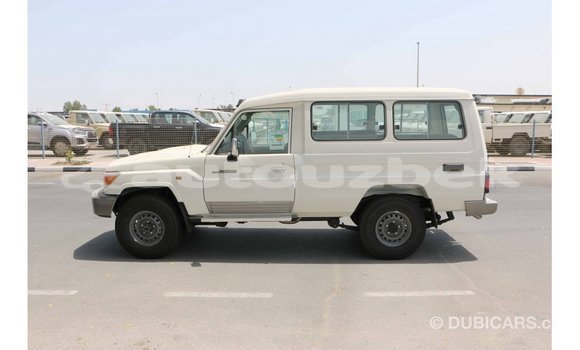 Buy Import Toyota Land Cruiser White Car in Import - Dubai in Andijon Buy Import Toyota Land Cruiser White Car in Import - Dubai in Andijon