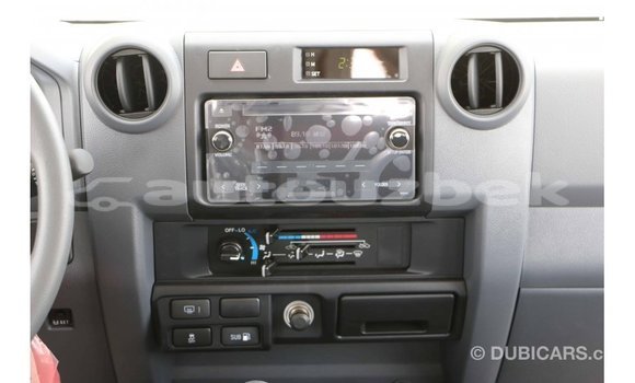 Buy Import Toyota Land Cruiser White Car in Import - Dubai in Andijon Buy Import Toyota Land Cruiser White Car in Import - Dubai in Andijon