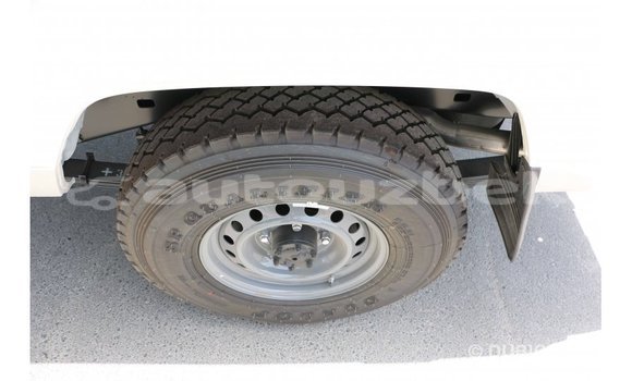 Buy Import Toyota Land Cruiser White Car in Import - Dubai in Andijon Buy Import Toyota Land Cruiser White Car in Import - Dubai in Andijon