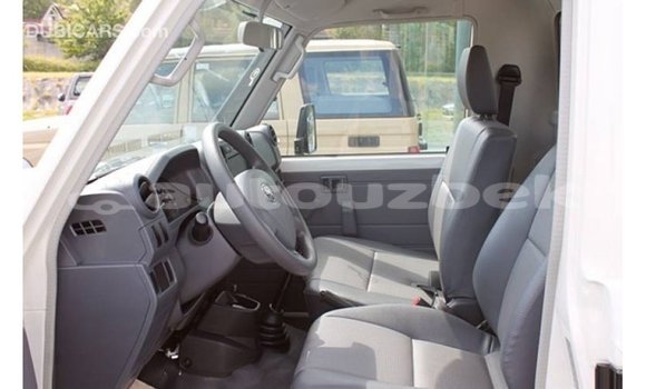 Buy Import Toyota Land Cruiser White Car in Import - Dubai in Andijon Buy Import Toyota Land Cruiser White Car in Import - Dubai in Andijon
