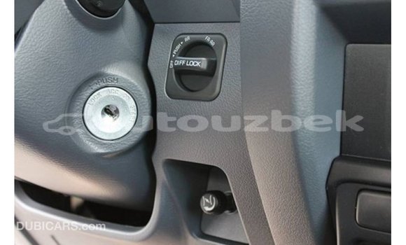 Buy Import Toyota Land Cruiser White Car in Import - Dubai in Andijon Buy Import Toyota Land Cruiser White Car in Import - Dubai in Andijon