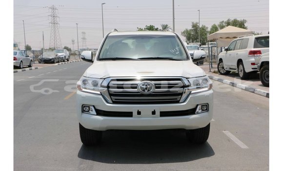 Buy Import Toyota Land Cruiser White Car in Import - Dubai in Andijon Buy Import Toyota Land Cruiser White Car in Import - Dubai in Andijon