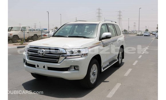 Buy Import Toyota Land Cruiser White Car in Import - Dubai in Andijon Buy Import Toyota Land Cruiser White Car in Import - Dubai in Andijon