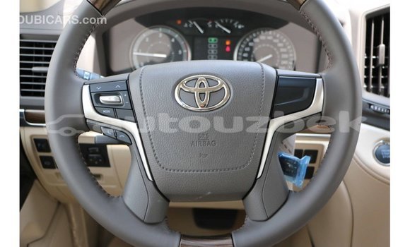 Buy Import Toyota Land Cruiser White Car in Import - Dubai in Andijon Buy Import Toyota Land Cruiser White Car in Import - Dubai in Andijon