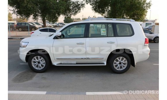 Buy Import Toyota Land Cruiser White Car in Import - Dubai in Andijon Buy Import Toyota Land Cruiser White Car in Import - Dubai in Andijon