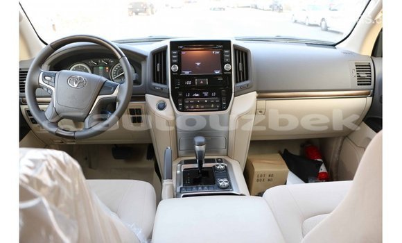 Buy Import Toyota Land Cruiser White Car in Import - Dubai in Andijon Buy Import Toyota Land Cruiser White Car in Import - Dubai in Andijon